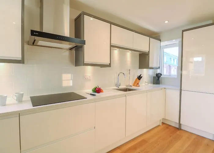 Harbourside Haven Apartment 3